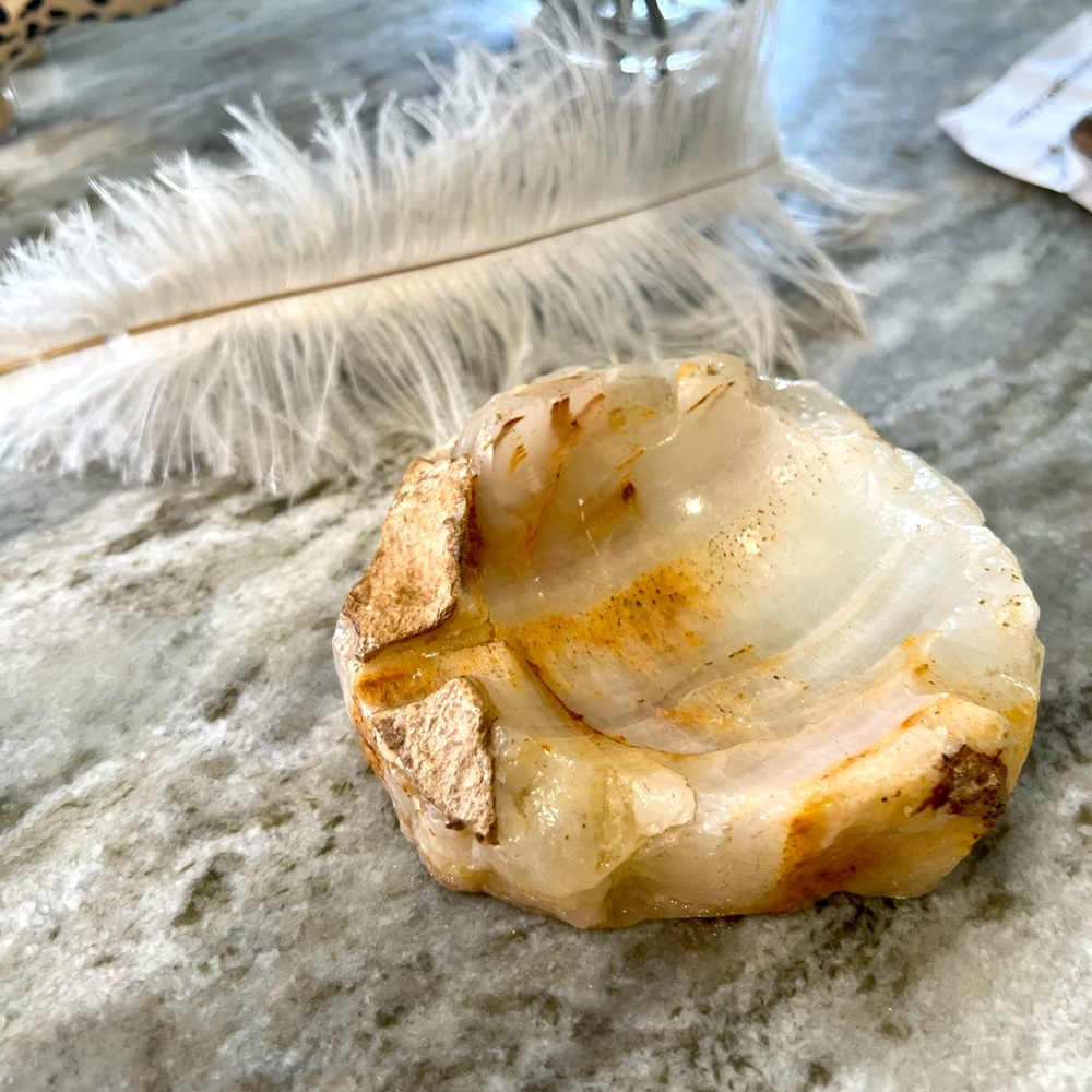 Onyx stone ashtray